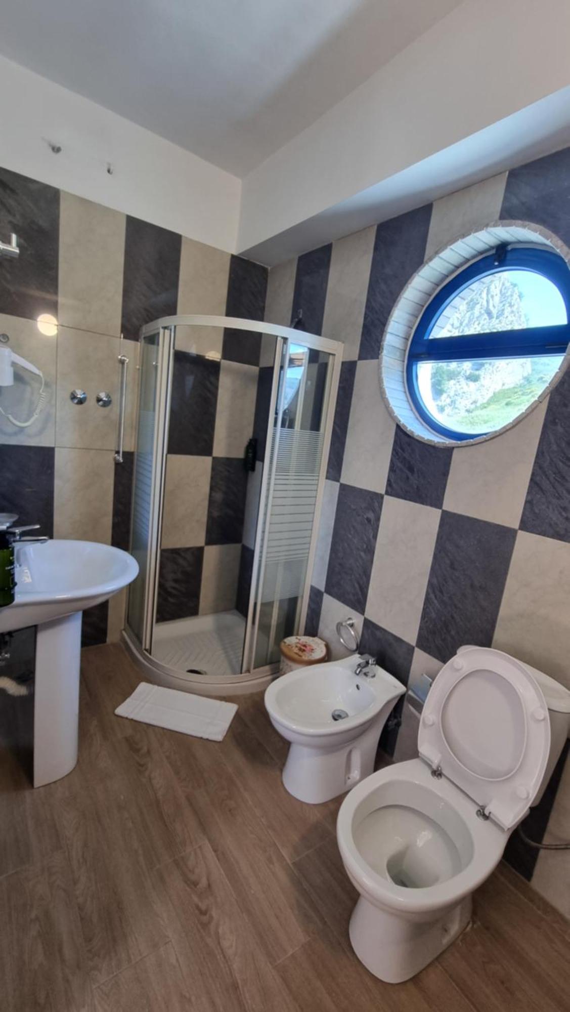 Hotel Blue Amr Škalngur Zewnętrze zdjęcie