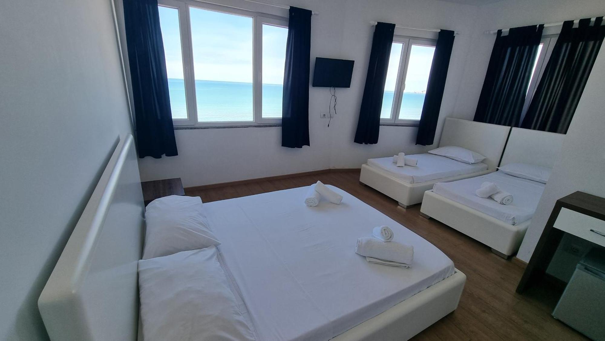 Hotel Blue Amr Škalngur Zewnętrze zdjęcie