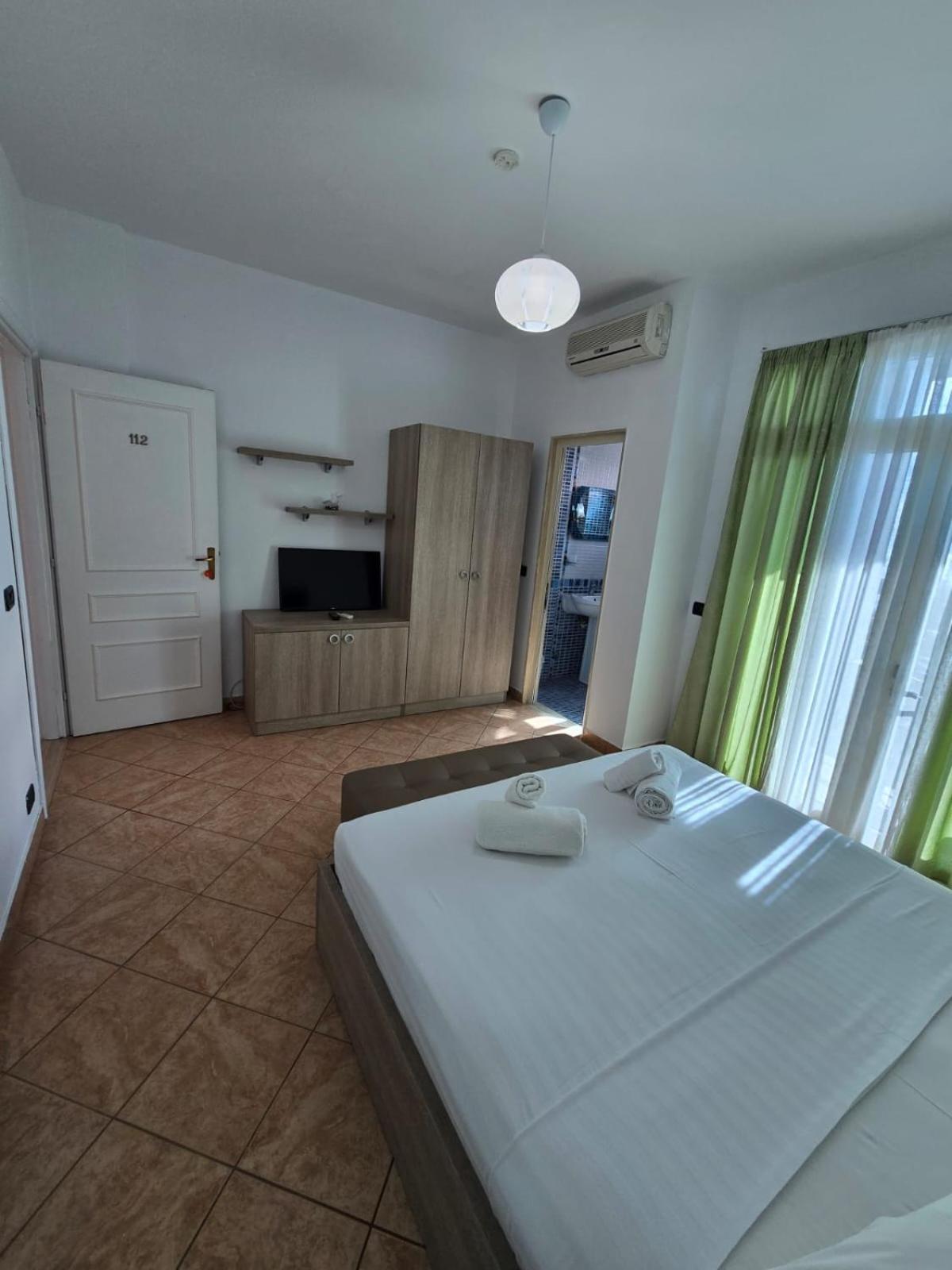 Hotel Blue Amr Škalngur Zewnętrze zdjęcie
