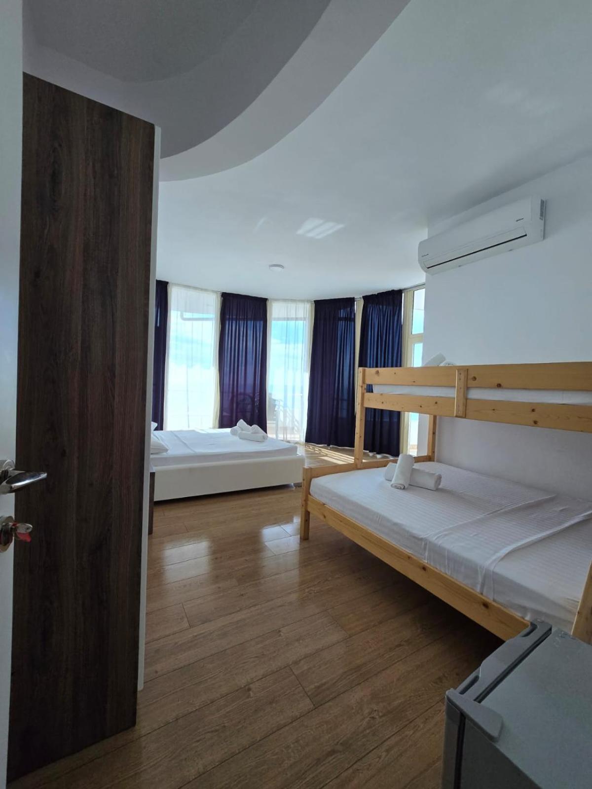 Hotel Blue Amr Škalngur Zewnętrze zdjęcie
