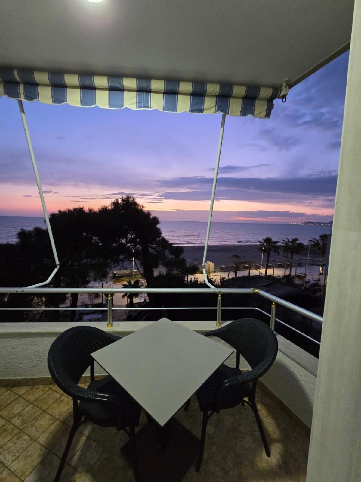 Hotel Blue Amr Škalngur Zewnętrze zdjęcie